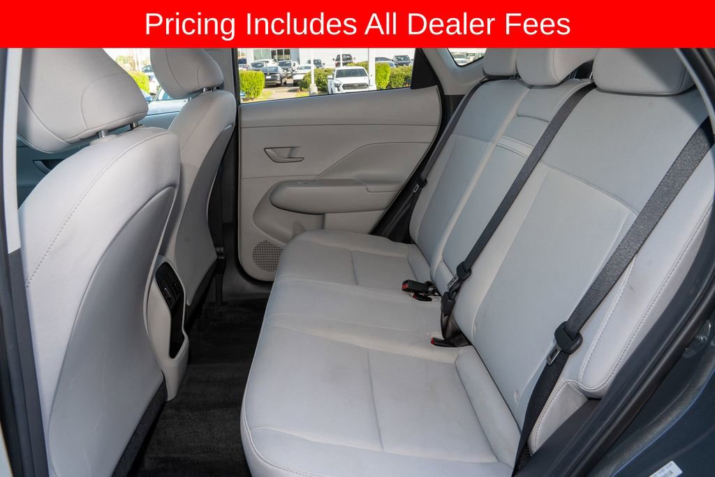 Used 2025 Hyundai Kona SEL FWD image 8