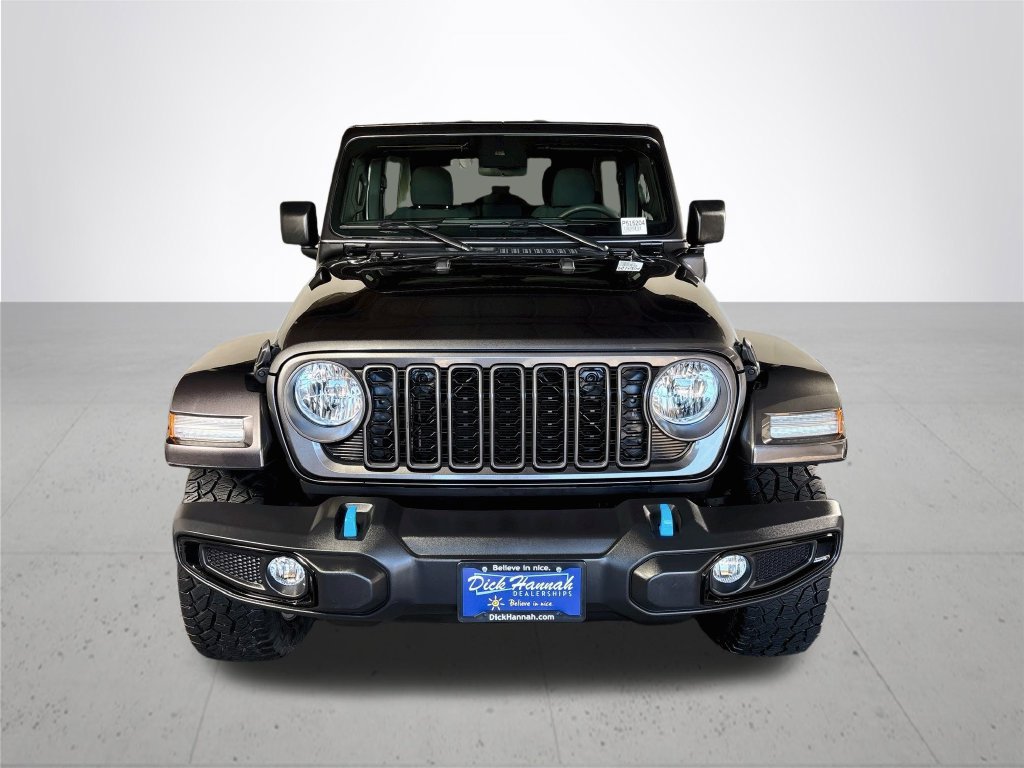 Certified 2024 Jeep Wrangler Unlimited w/ Convenience Group AWD/4WD image 3