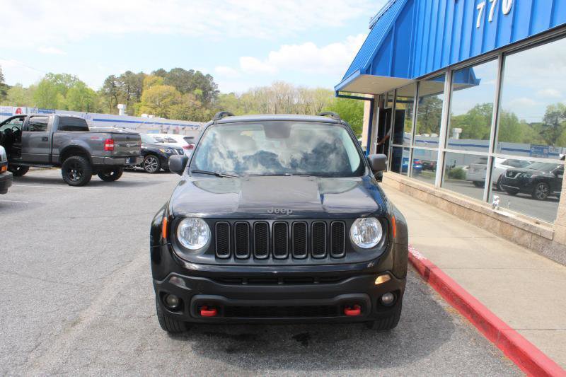 Used 2017 Jeep Renegade Trailhawk AWD/4WD image 2