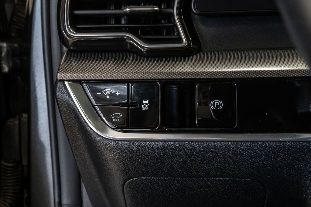 Used 2023 Kia Sportage SX image 13