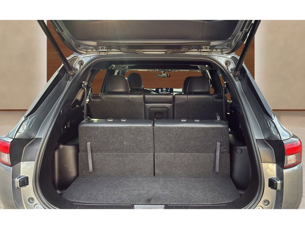 Used 2023 Mitsubishi Outlander SEL image 17