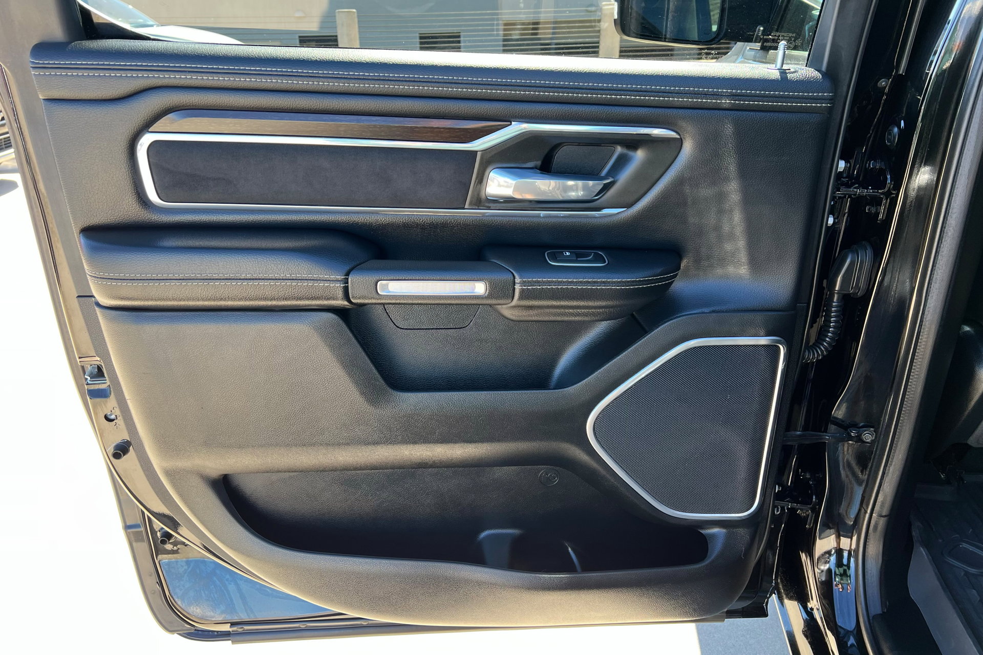 Certified 2022 RAM 1500 Laramie image 18