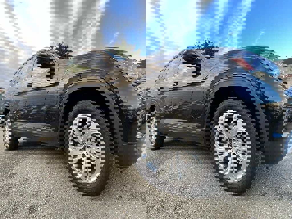 Used 2022 Volkswagen Atlas SE w/ Panoramic Sunroof Package image 10