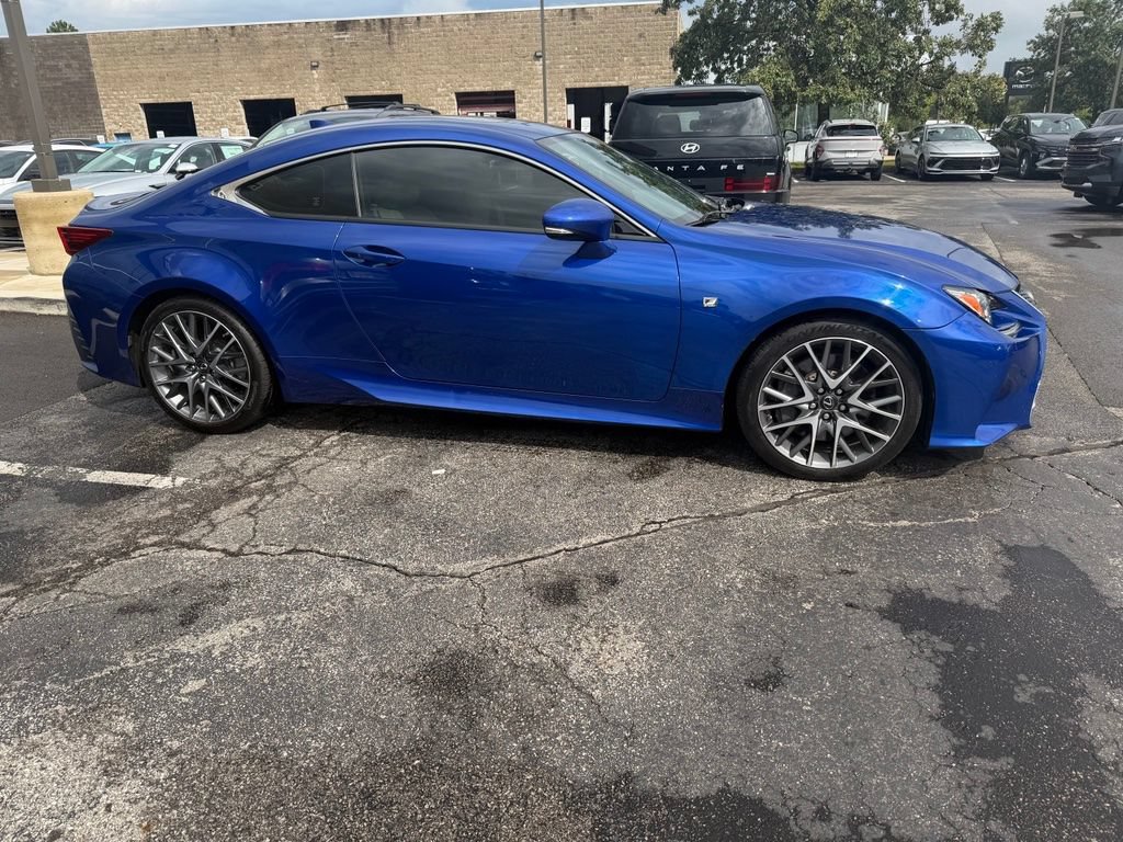 Used 2016 Lexus RC 200t RWD image 3
