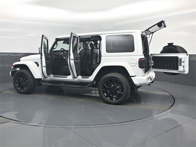 Used 2021 Jeep Wrangler Unlimited Sahara image 56