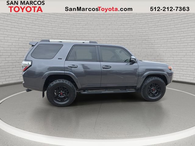 Used 2022 Toyota 4Runner SR5 Premium w/ Moonroof Package AWD/4WD image 5