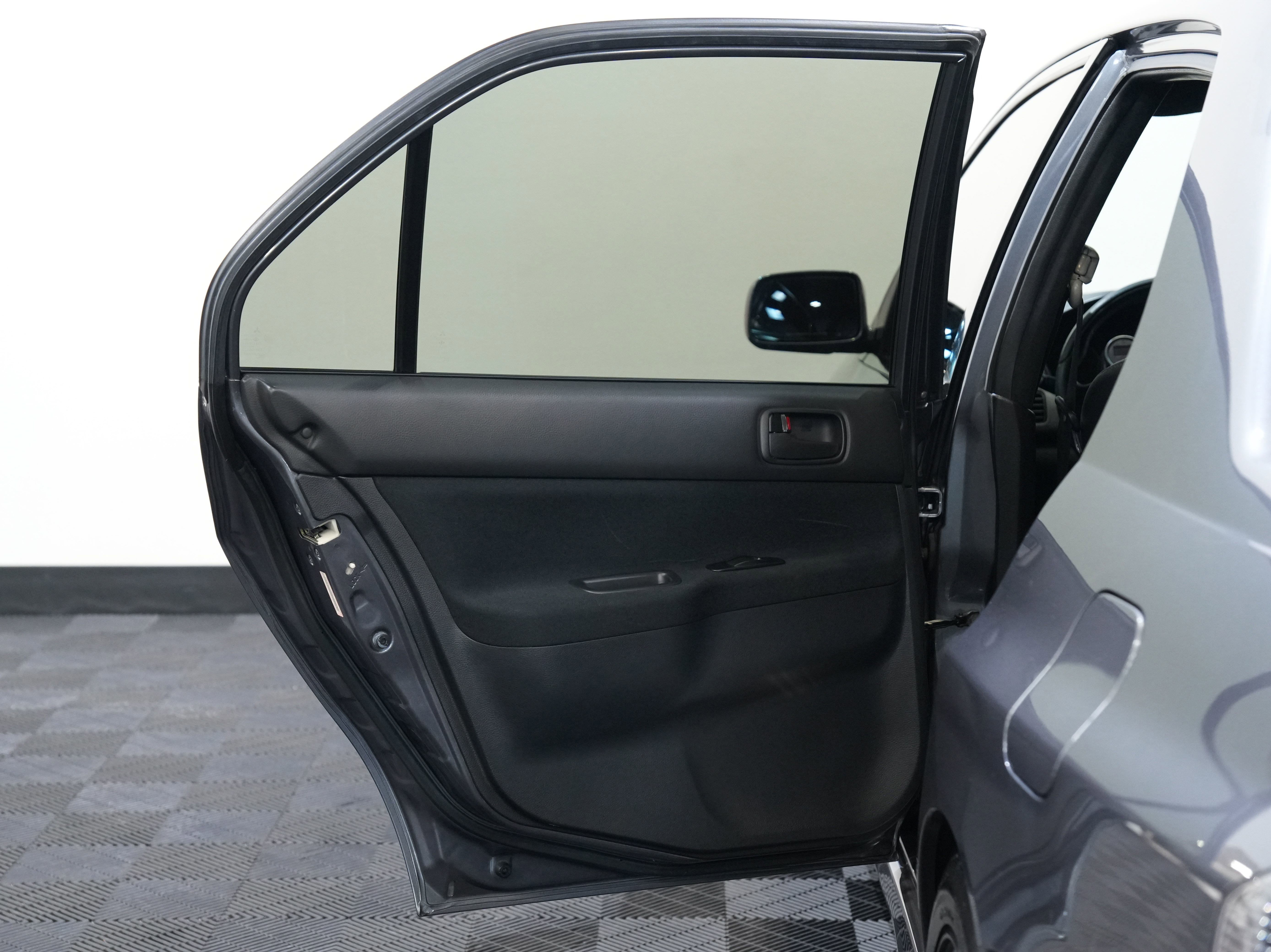 Used 2005 Mitsubishi Lancer Evolution image 23