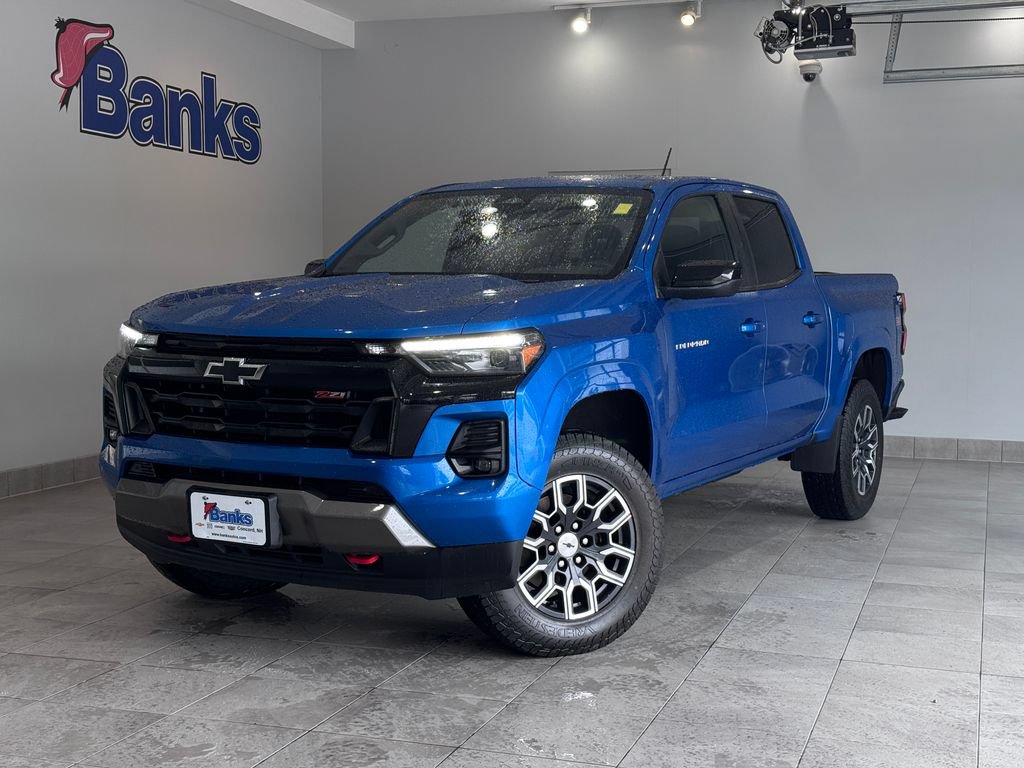 Certified 2023 Chevrolet Colorado Z71 w/ Z71 Convenience Package 2 AWD/4WD image 2