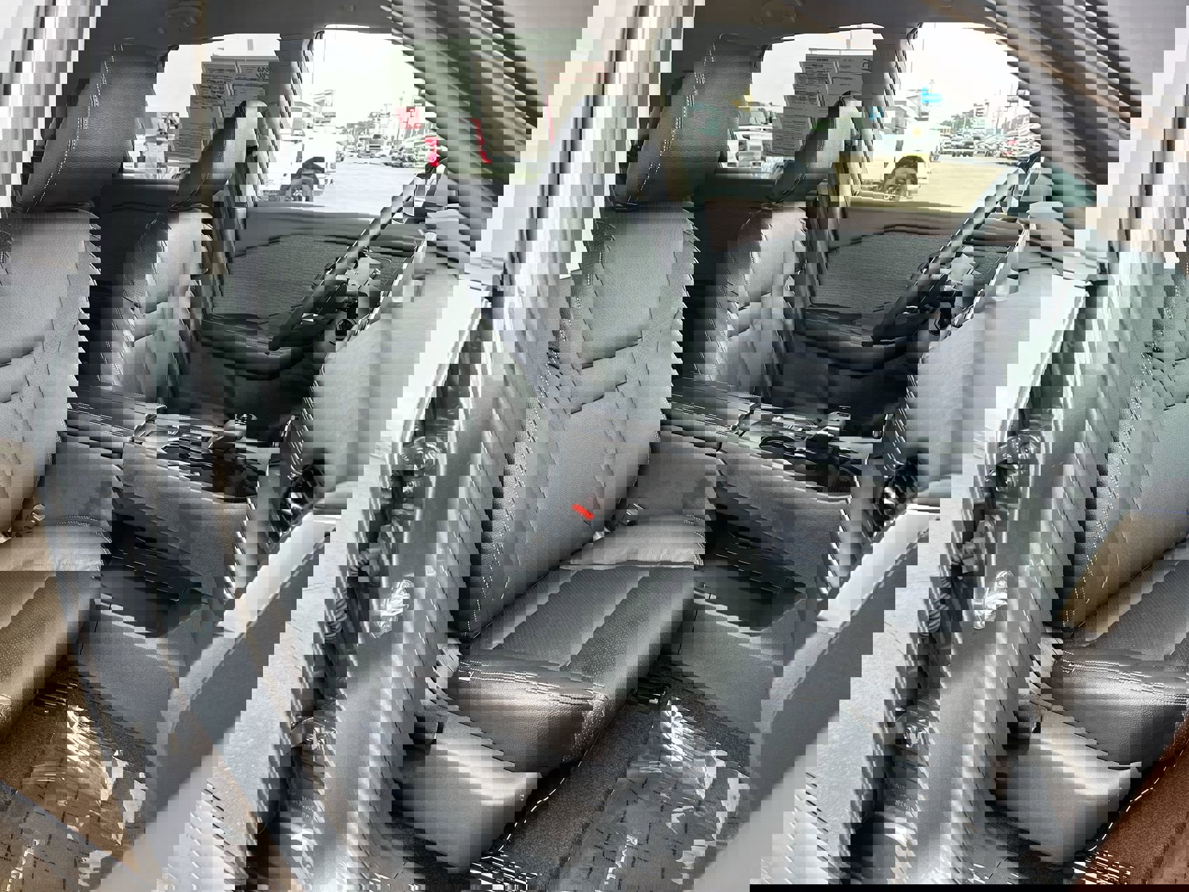 Used 2023 Nissan Rogue SV image 23