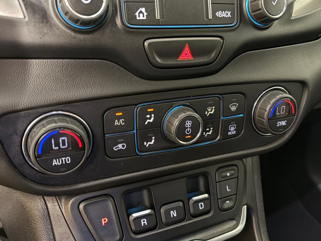 Used 2020 GMC Terrain SLT w/ Preferred Package FWD image 27
