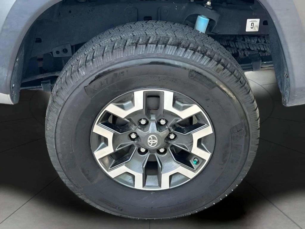 Used 2019 Toyota Tacoma TRD Off-Road AWD/4WD image 30