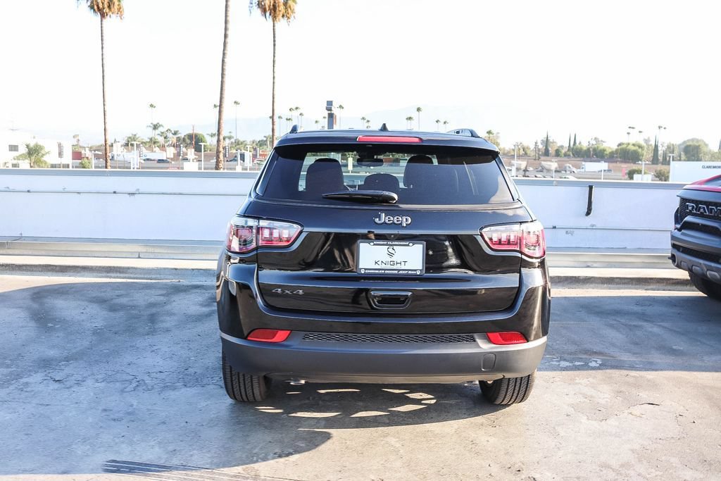 New 2026 Jeep Compass Latitude AWD/4WD image 8