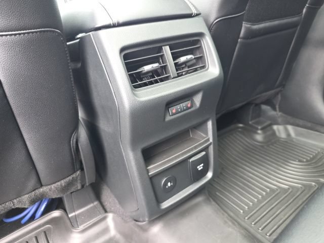 Used 2024 Ford Edge ST w/ Equipment Group 401A AWD/4WD image 31