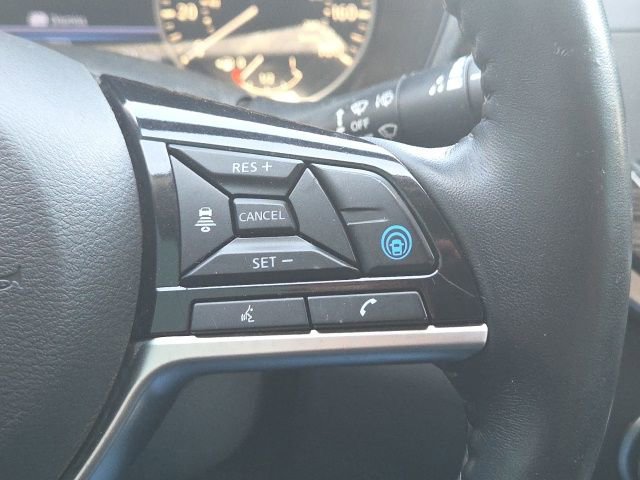 Used 2020 Nissan Altima 2.0 Platinum FWD image 36