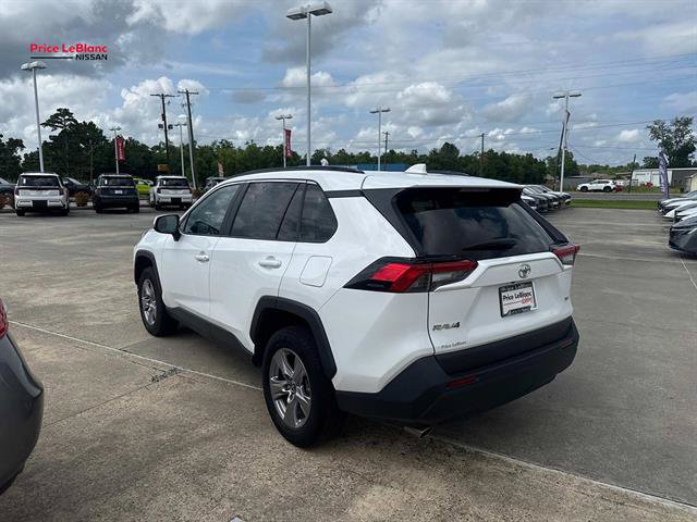 Used 2025 Toyota RAV4 XLE FWD image 5