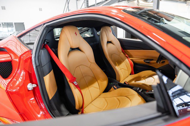 Used 2016 Ferrari 488 GTB RWD image 46