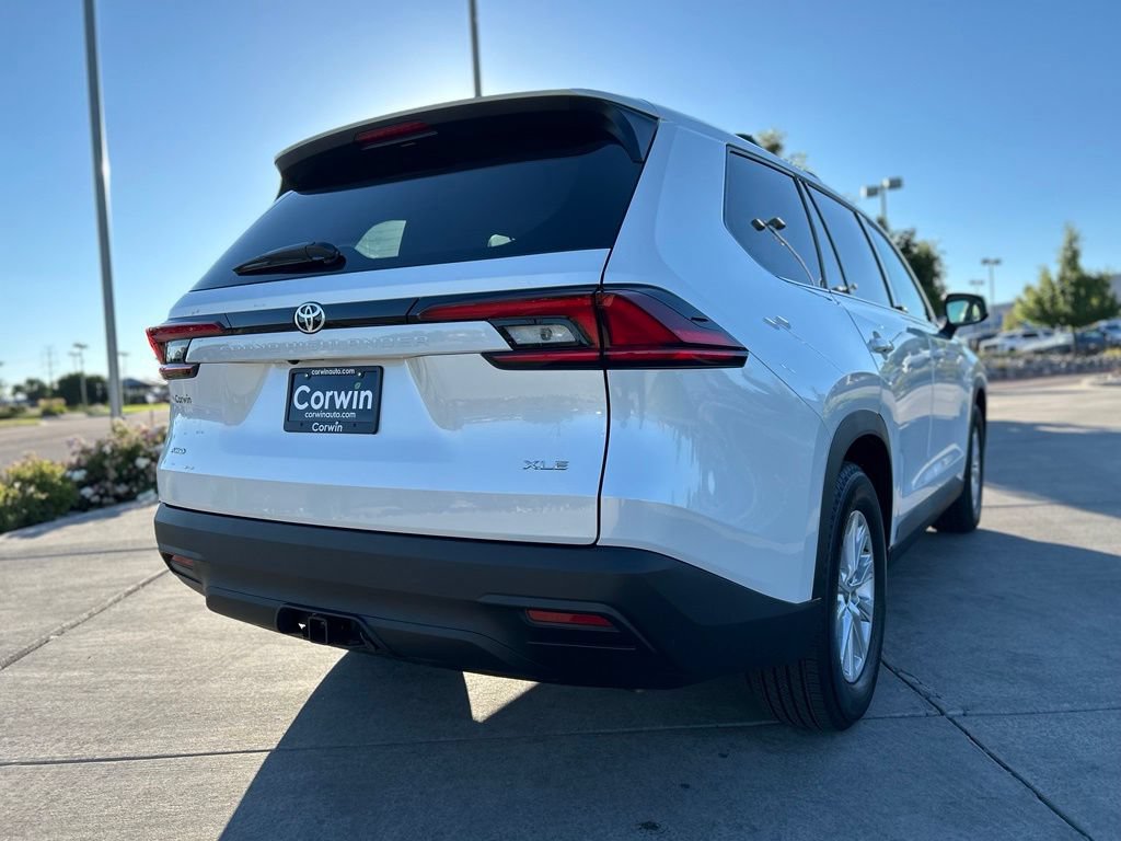 Used 2026 Toyota Grand Highlander AWD image 9