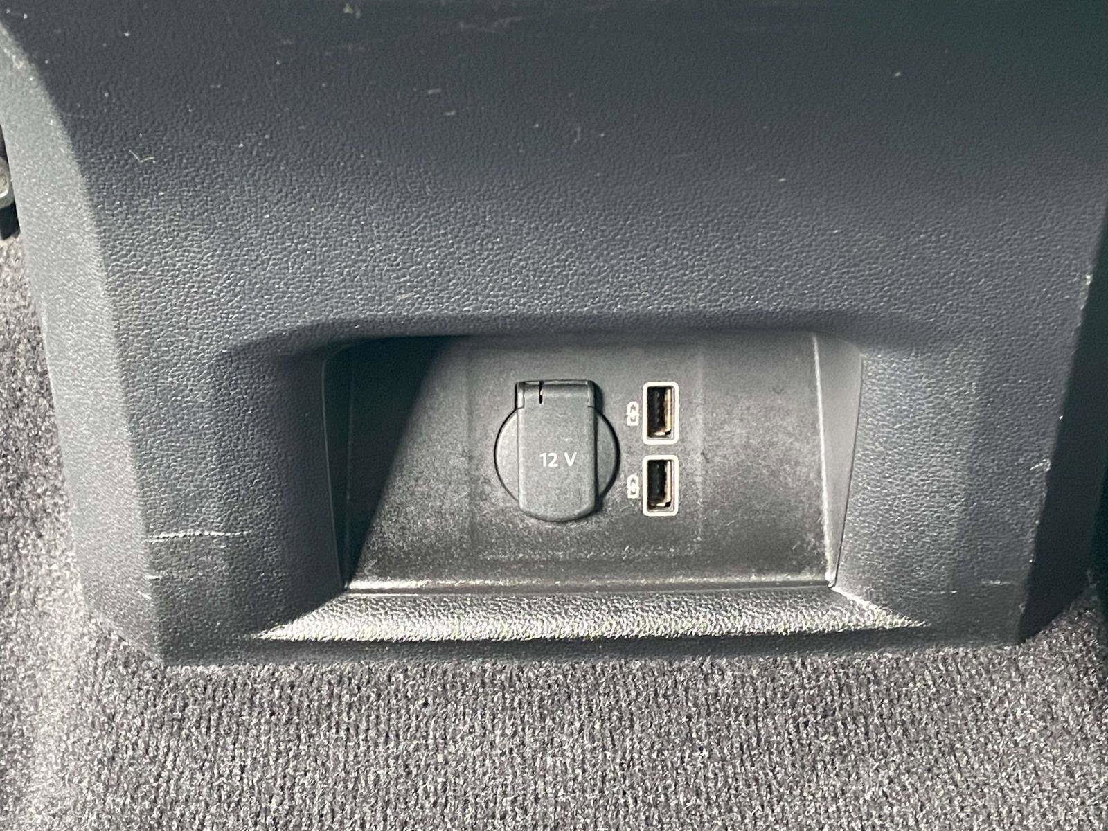 Used 2018 Volkswagen Atlas SE AWD/4WD image 12