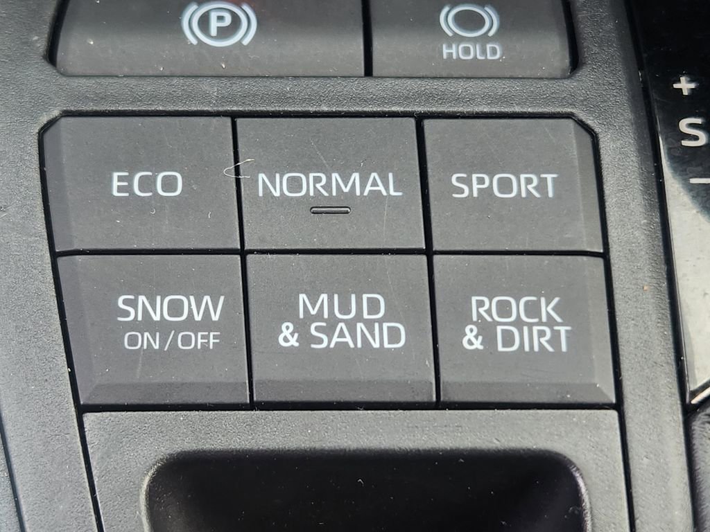 Used 2019 Toyota RAV4 LE w/ All Weather Liner Package image 26