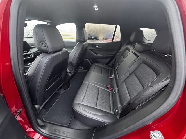 Used 2026 Chevrolet Equinox LT w/ Convenience Package II image 7