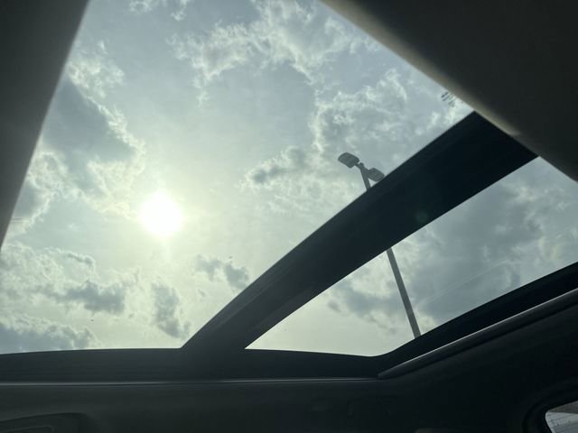 Used 2015 Nissan Rogue SL w/ SL Premium Package AWD/4WD image 19