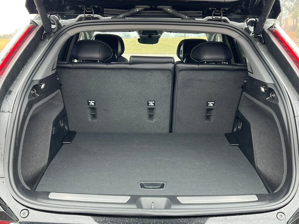 New 2026 Cadillac Optiq Luxury 1 image 31