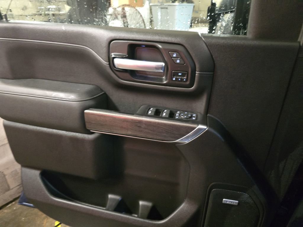 Used 2022 Chevrolet Silverado 2500 LTZ w/ LTZ Premium Package image 23
