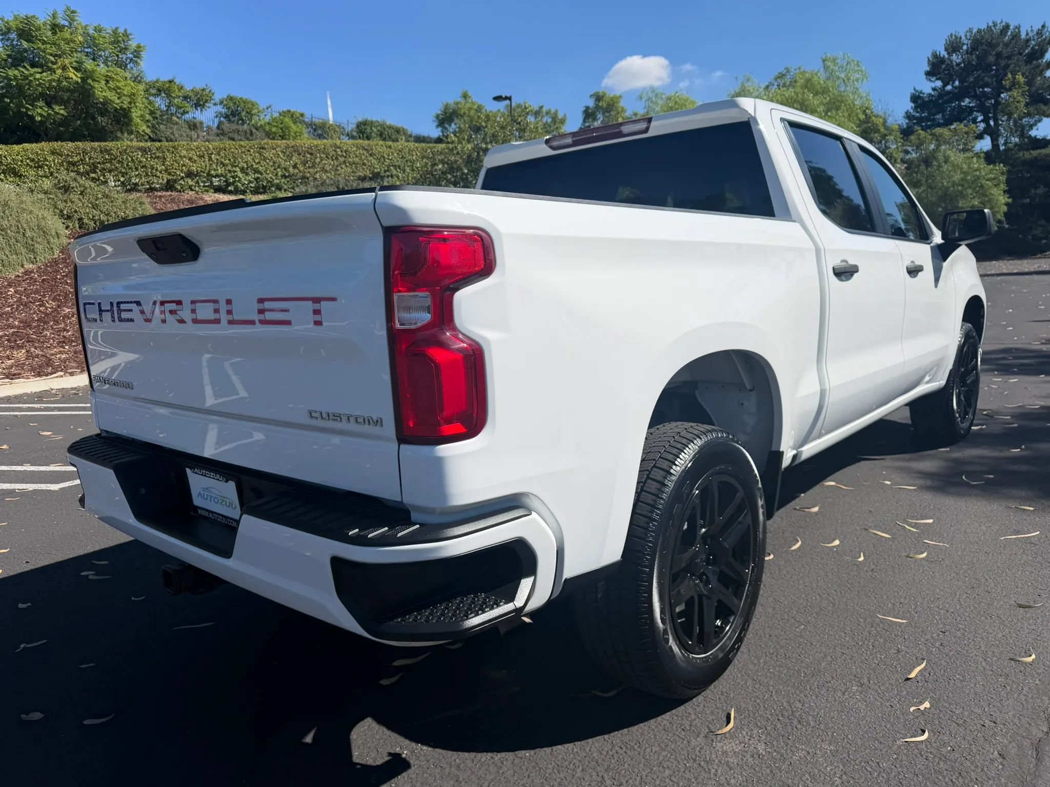 Used 2022 Chevrolet Silverado 1500 Custom w/ Safety Confidence Package RWD image 5