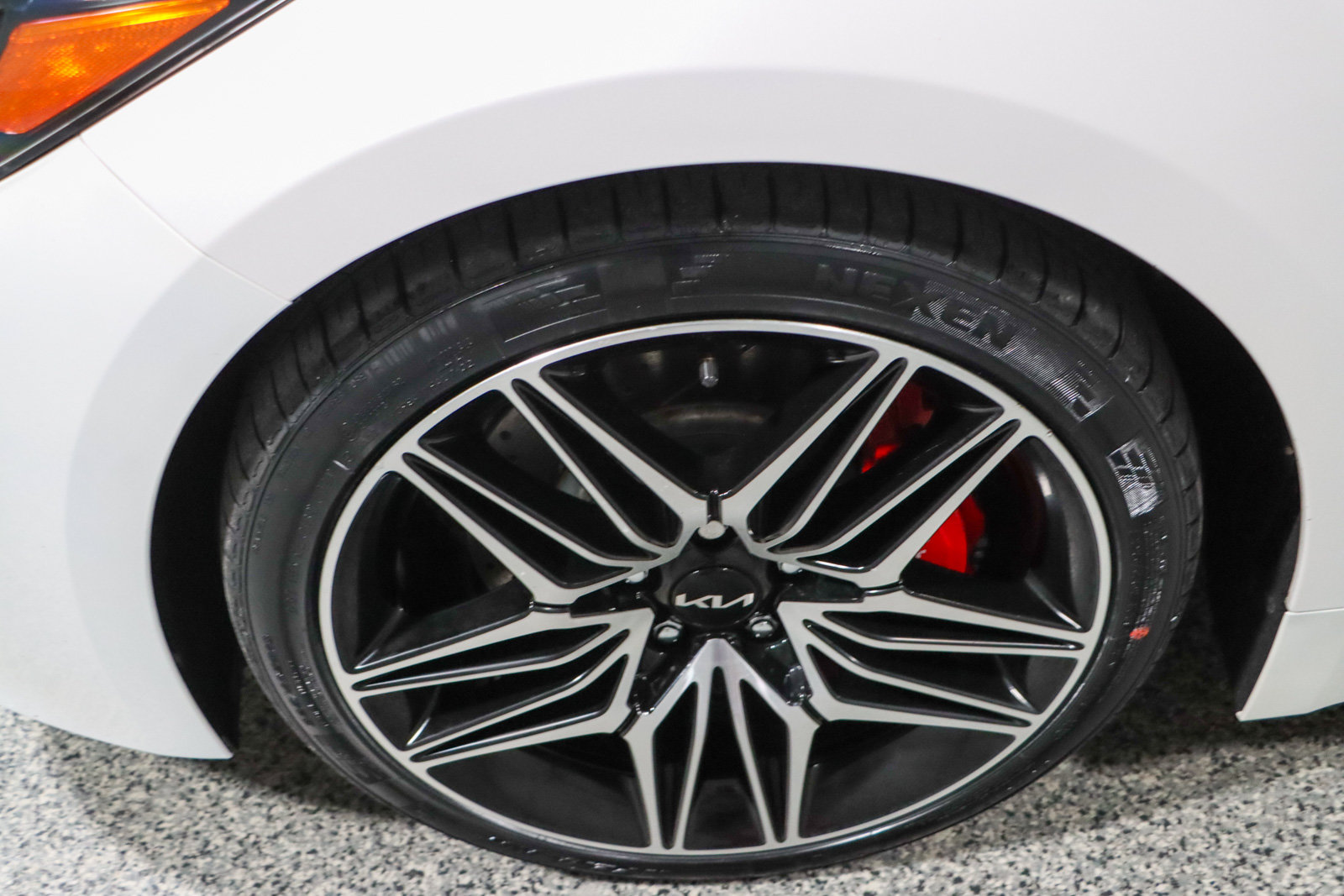 Used 2022 Kia Stinger GT1 RWD image 11
