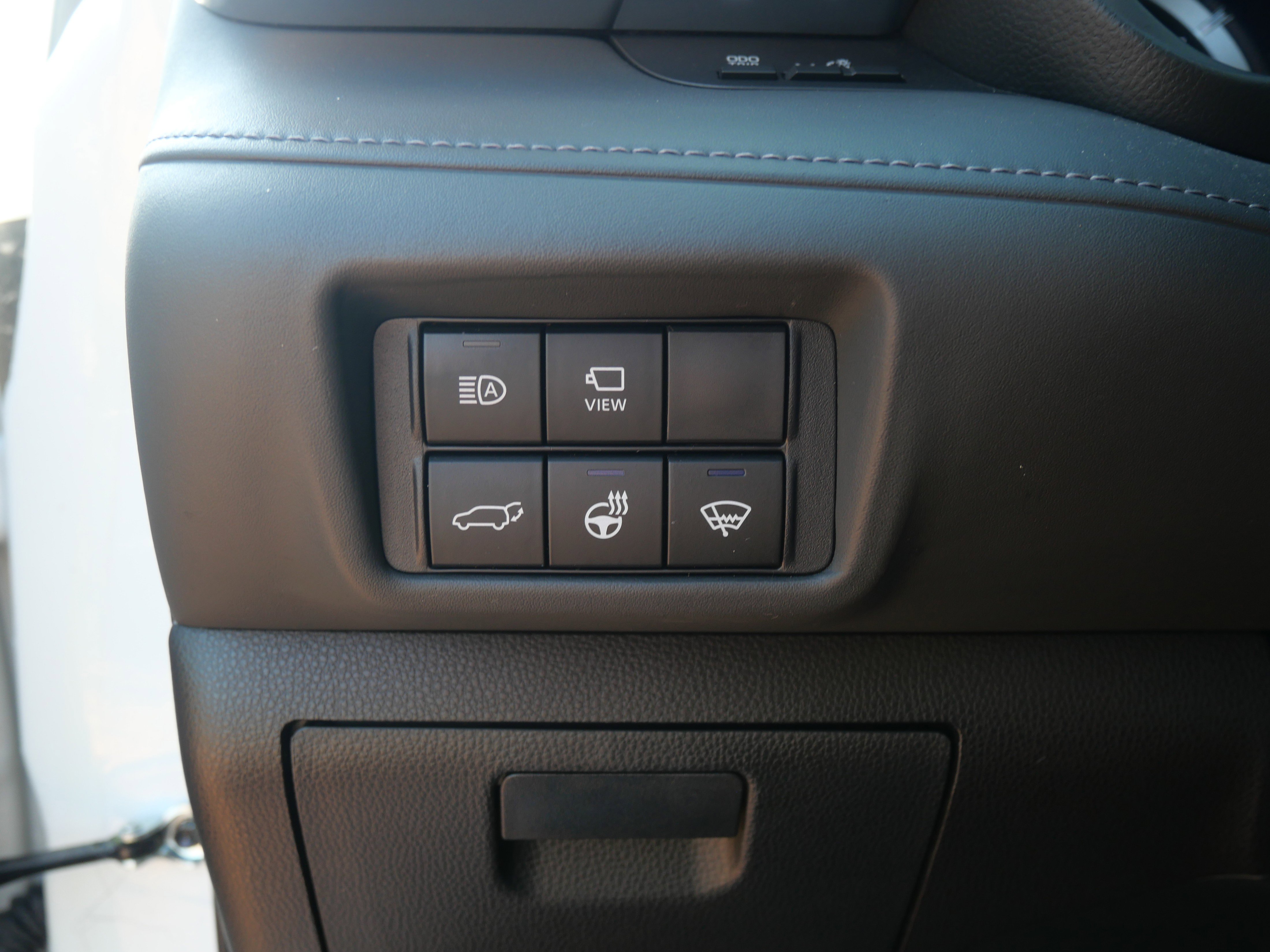 Used 2021 Toyota Highlander Limited image 24