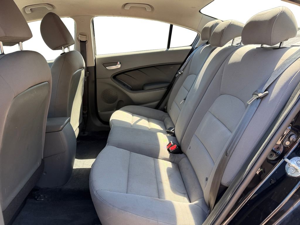 Used 2017 Kia Forte LX FWD image 14