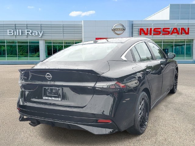 New 2027 Nissan Sentra SR w/ SR All Weather Package FWD image 4