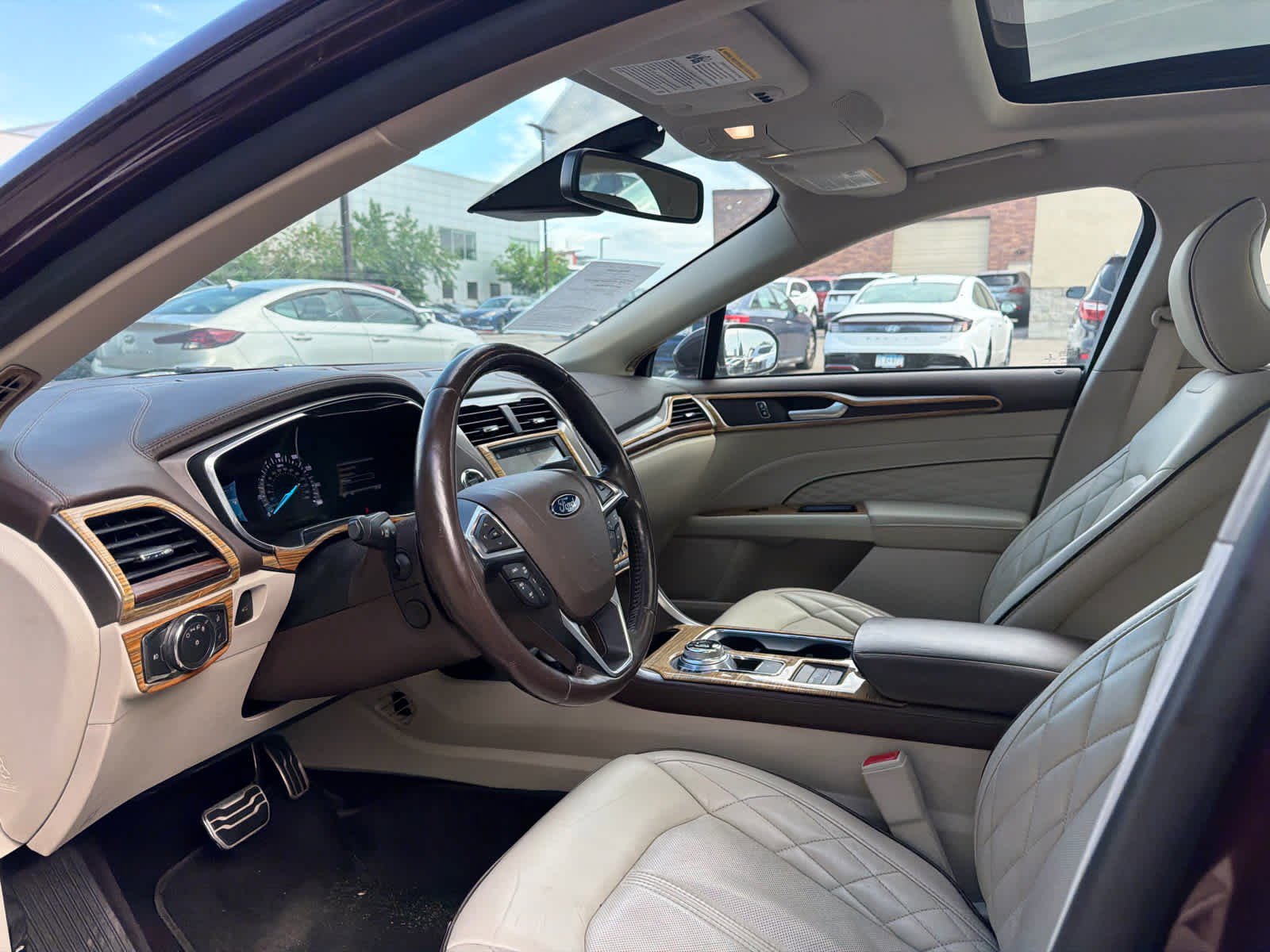 Used 2017 Ford Fusion Platinum AWD/4WD image 5