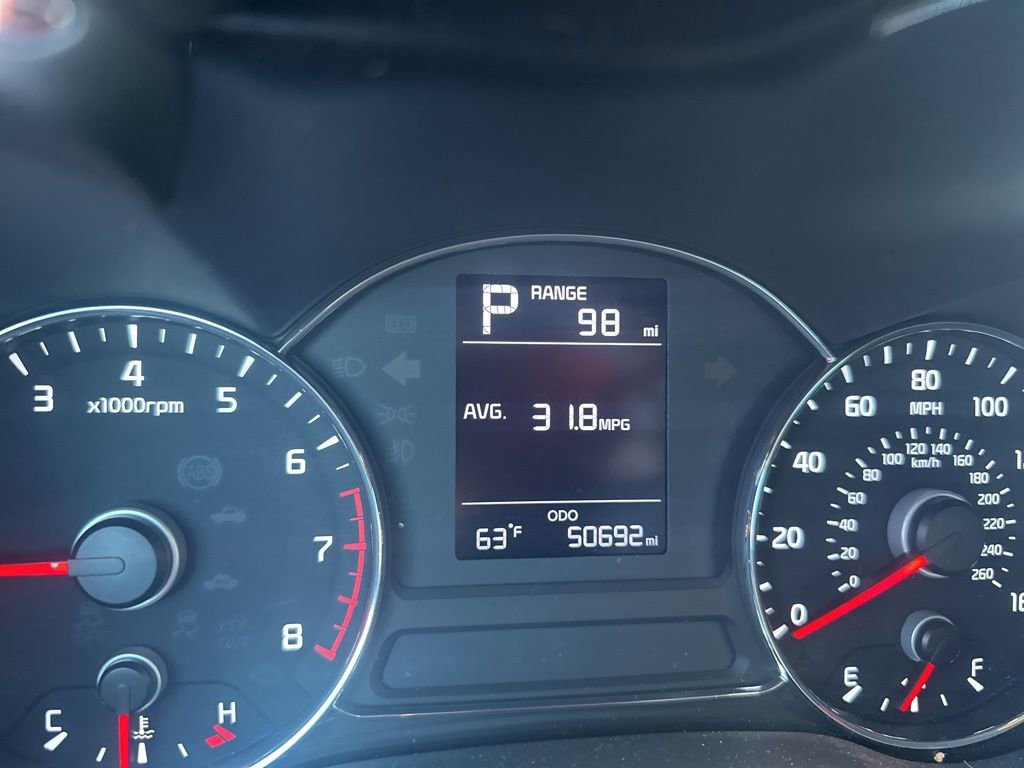 Used 2017 Kia Forte LX image 12