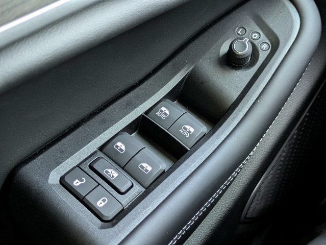 Used 2026 Jeep Grand Cherokee Limited AWD/4WD image 25
