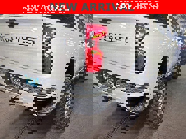 Used 2019 Chevrolet Silverado 1500 Custom w/ Trailering Package image 6