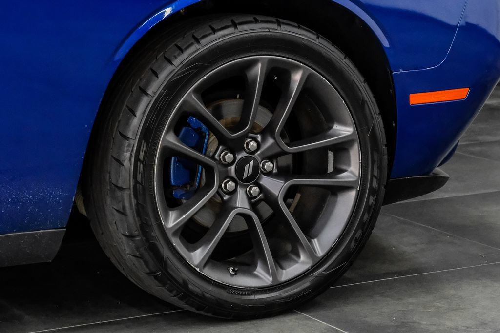 Used 2019 Dodge Challenger SXT w/ Blacktop Package RWD image 59