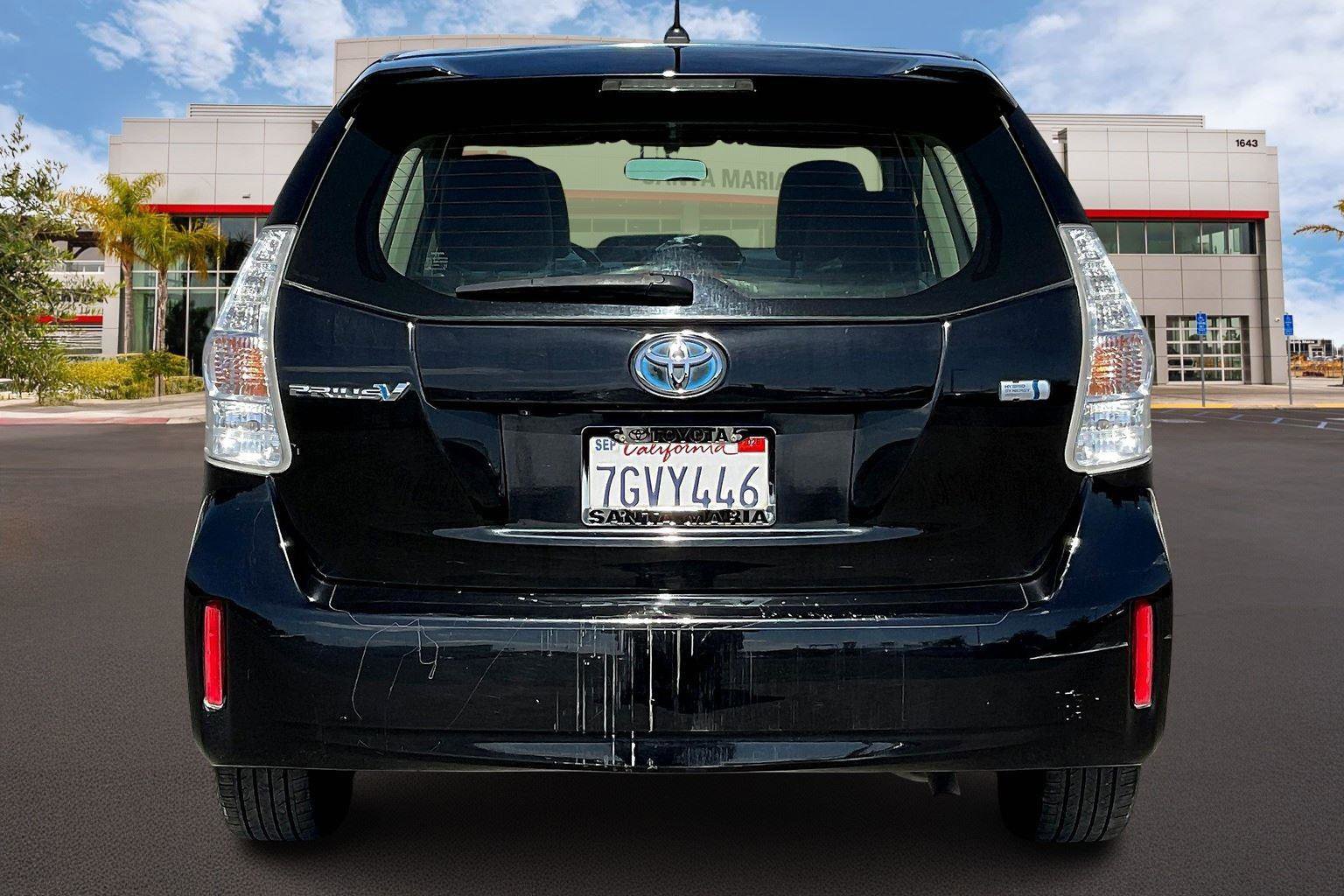 Used 2014 Toyota Prius V Two image 4