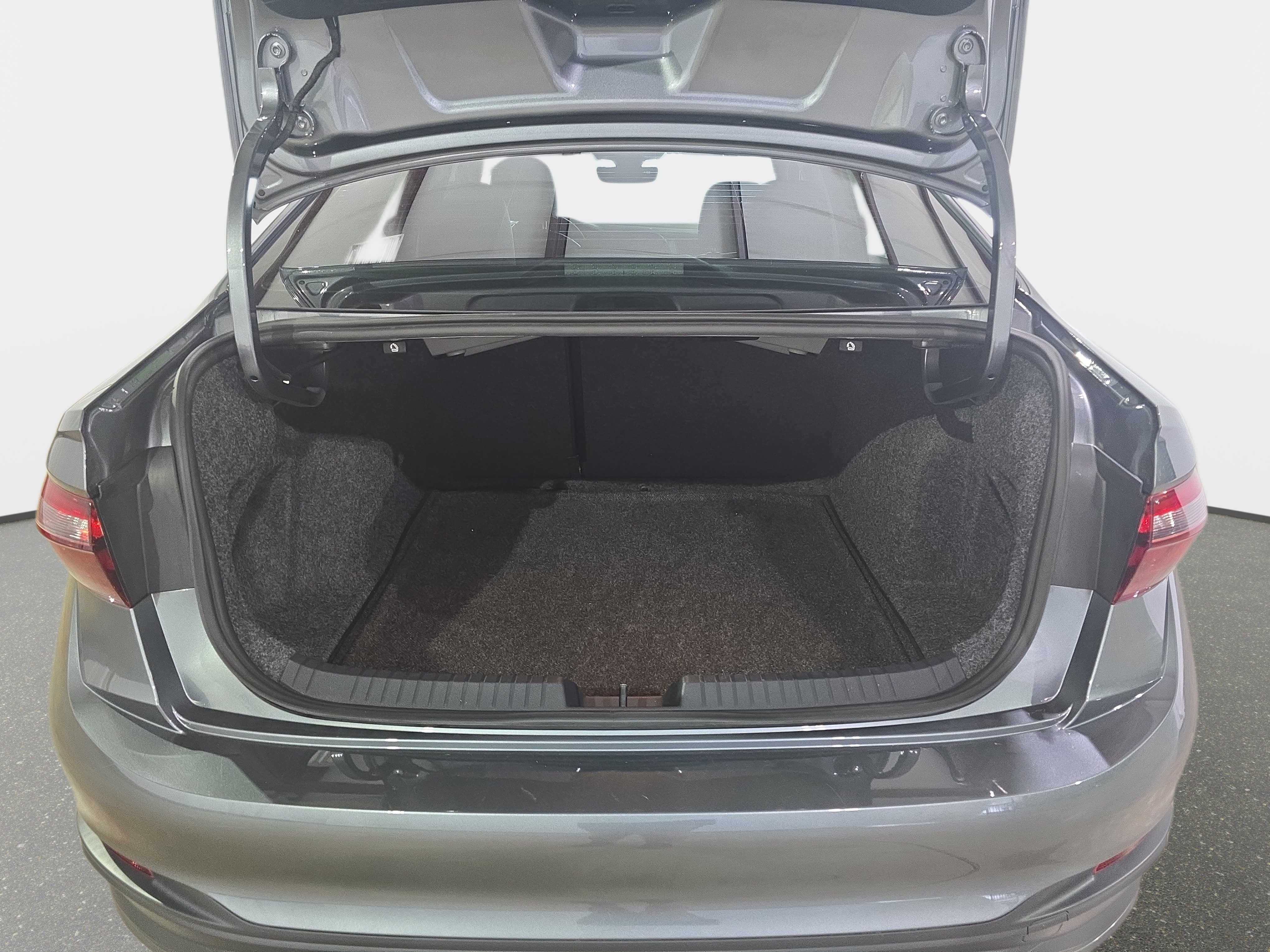 Used 2023 Volkswagen Jetta SE FWD image 27