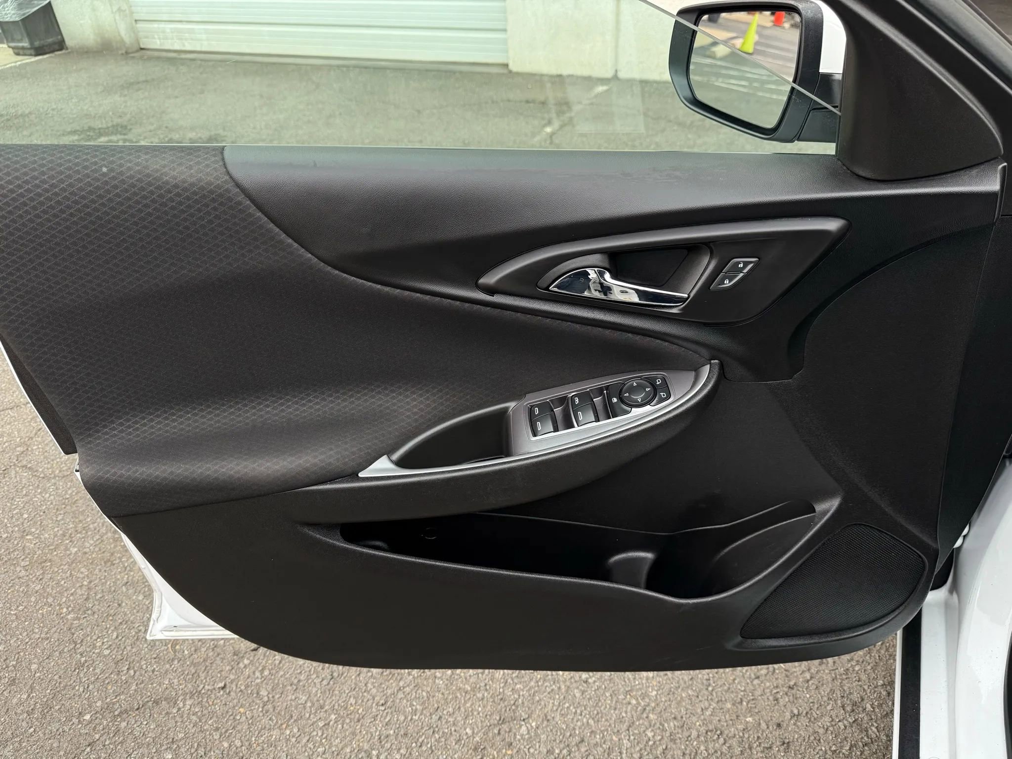 Used 2023 Chevrolet Malibu LT image 15