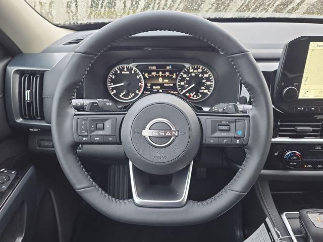 New 2025 Nissan Pathfinder SL w/ Black Appearance Package image 19