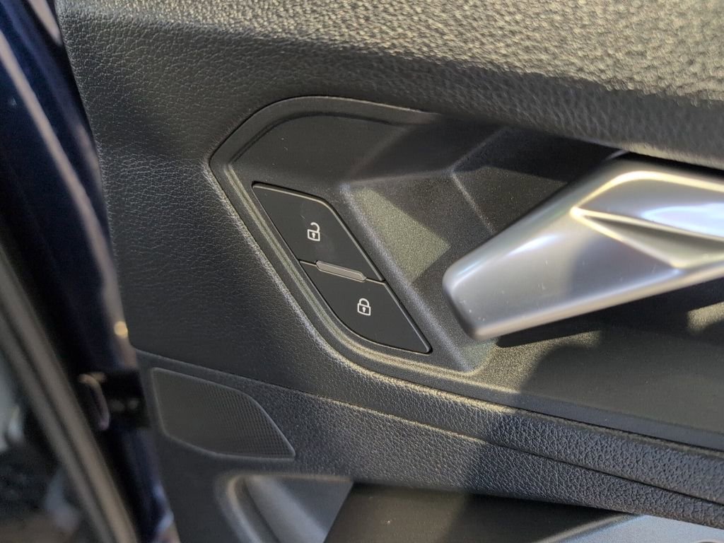 Used 2024 Audi Q3 2.0T Premium Plus w/ Premium Plus Package image 42