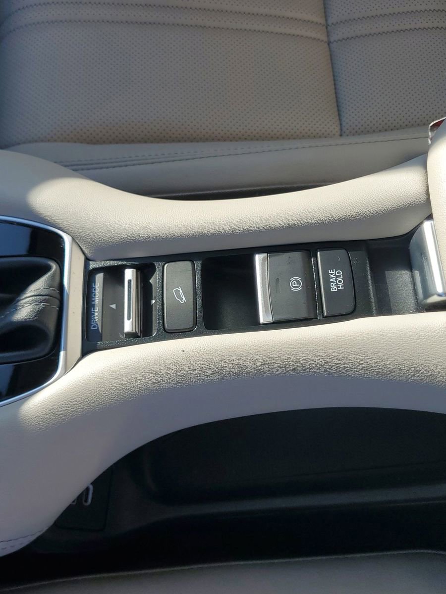 Used 2024 Honda HR-V EX-L image 30