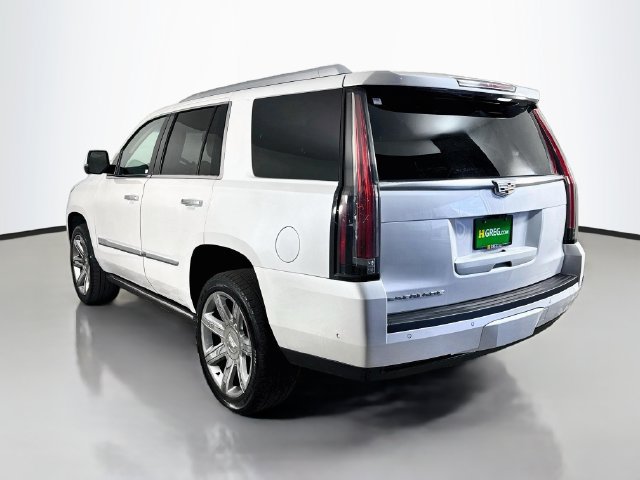 Used 2019 Cadillac Escalade Premium Luxury AWD/4WD image 7