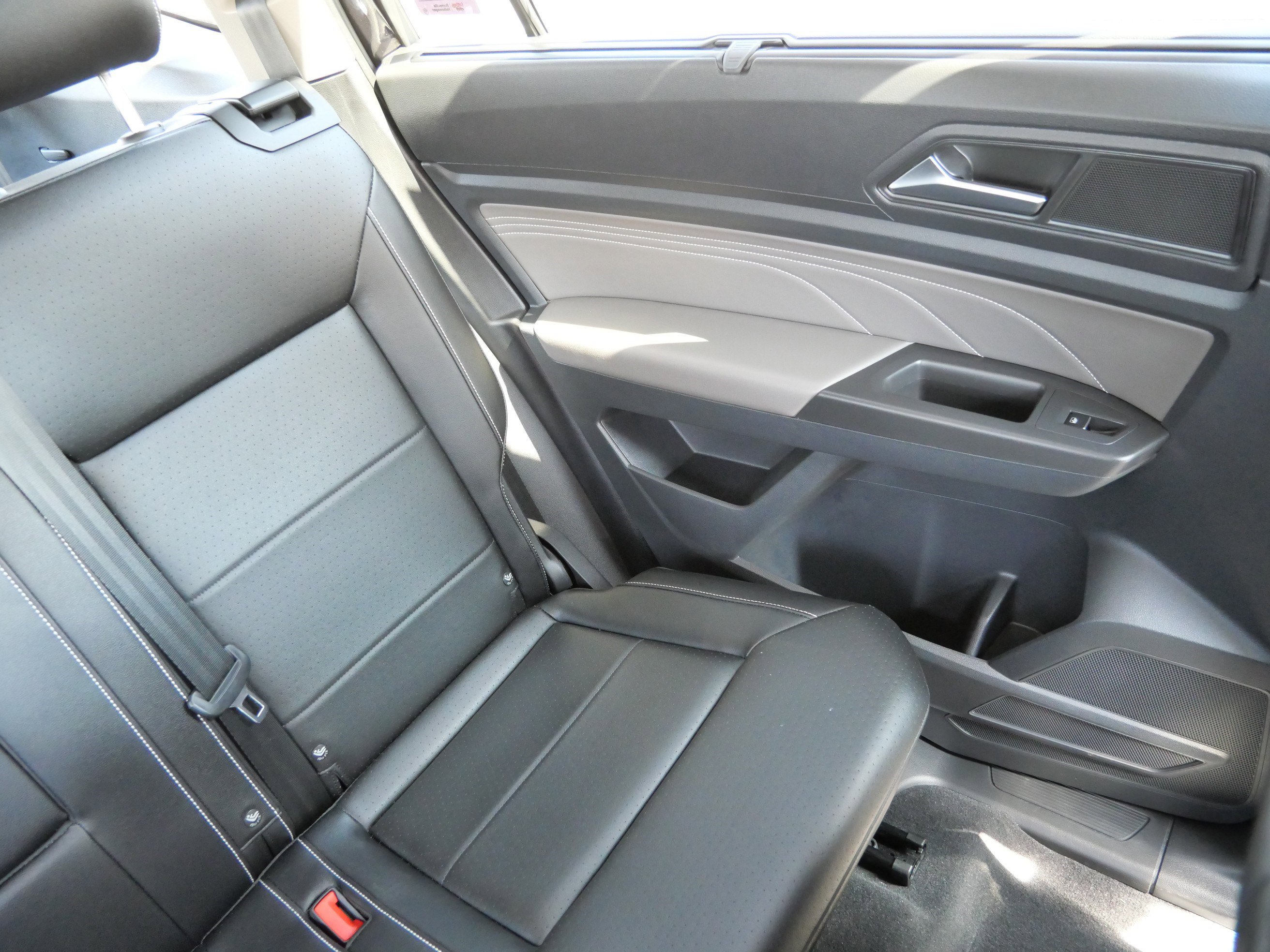 Certified 2022 Volkswagen Atlas SE AWD/4WD image 14