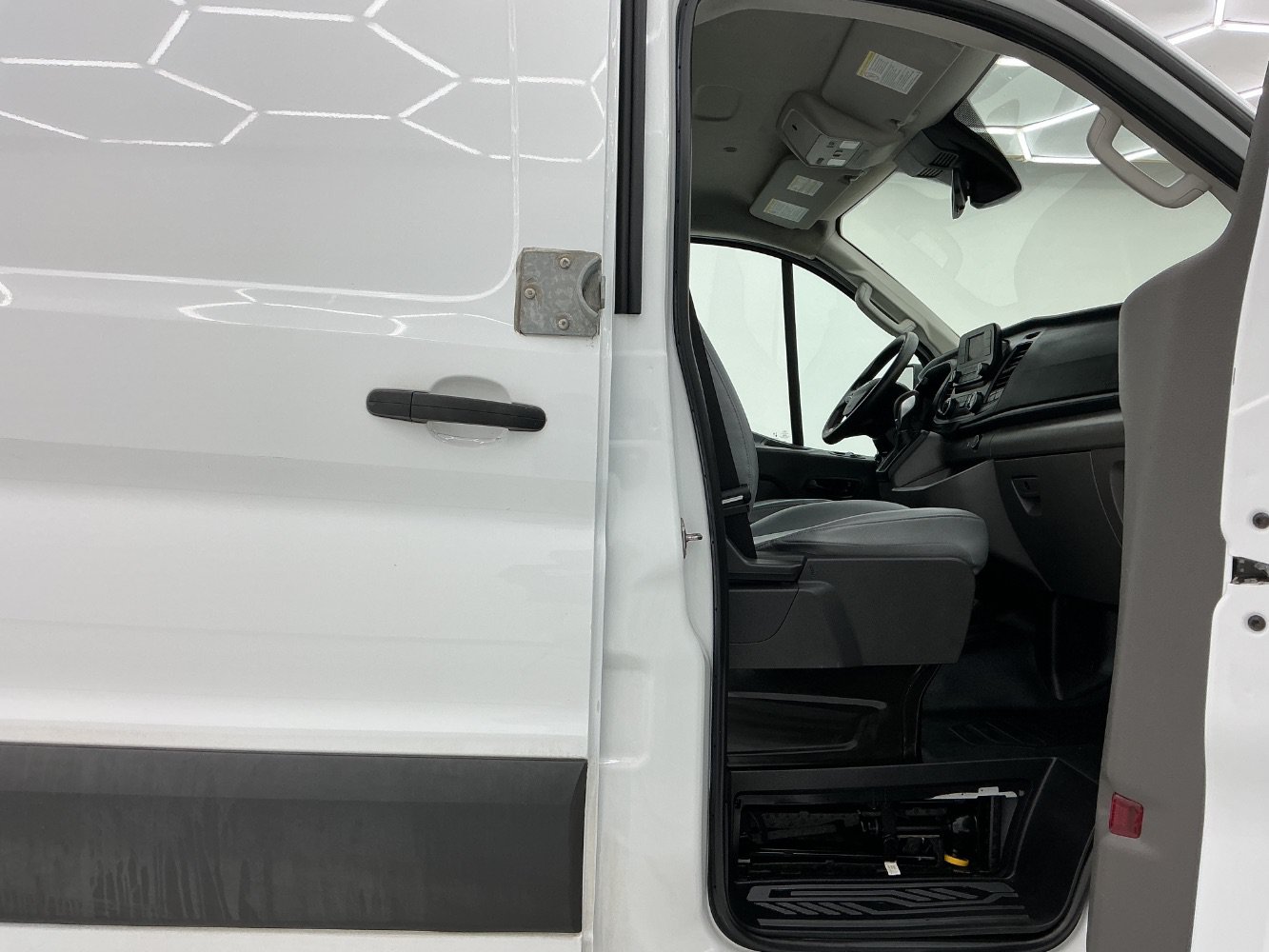 Used 2021 Ford Transit 250 Low Roof RWD image 15