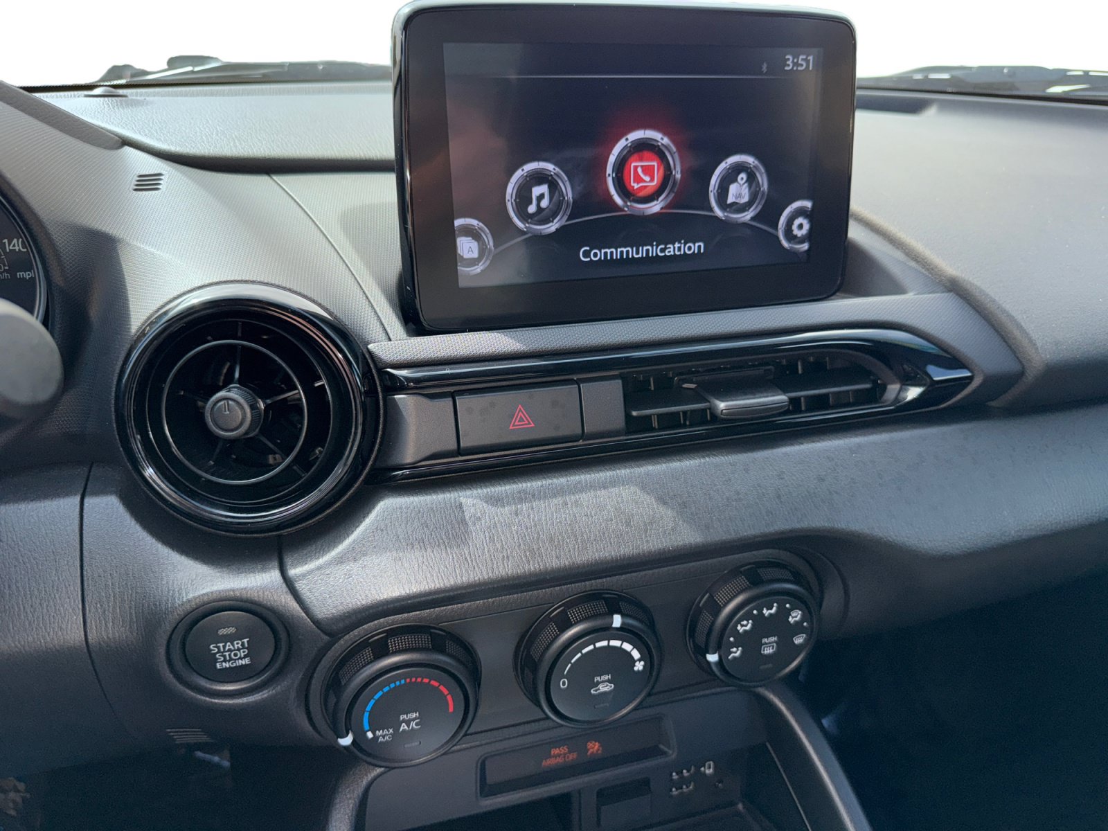 Used 2022 MAZDA MX-5 Miata Sport RWD image 12