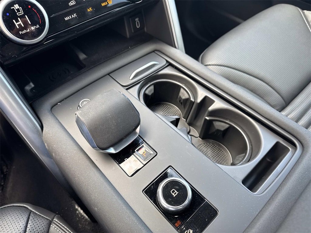 New 2026 Land Rover Discovery S image 27