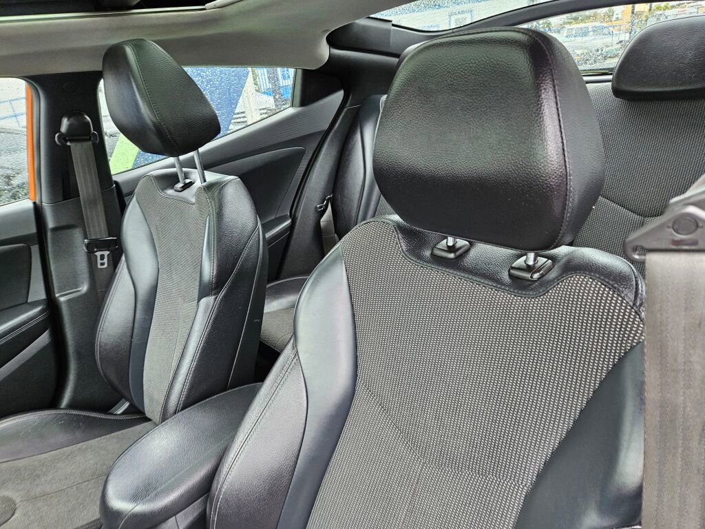 Used 2012 Hyundai Veloster w/ Style Pkg image 20
