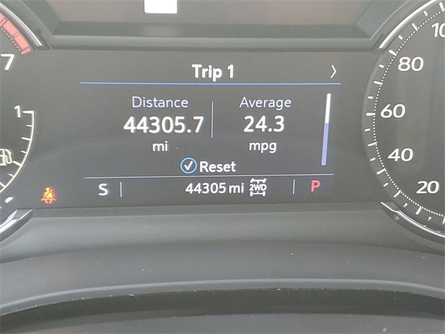 Used 2020 Cadillac XT5 Premium Luxury image 16